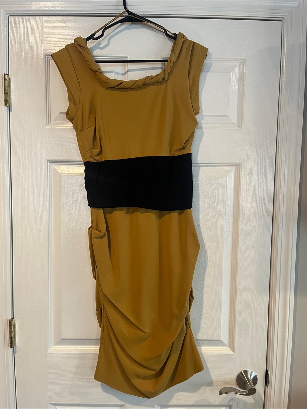 Elegant Mustard and Black Waist-Accent Midi Dress